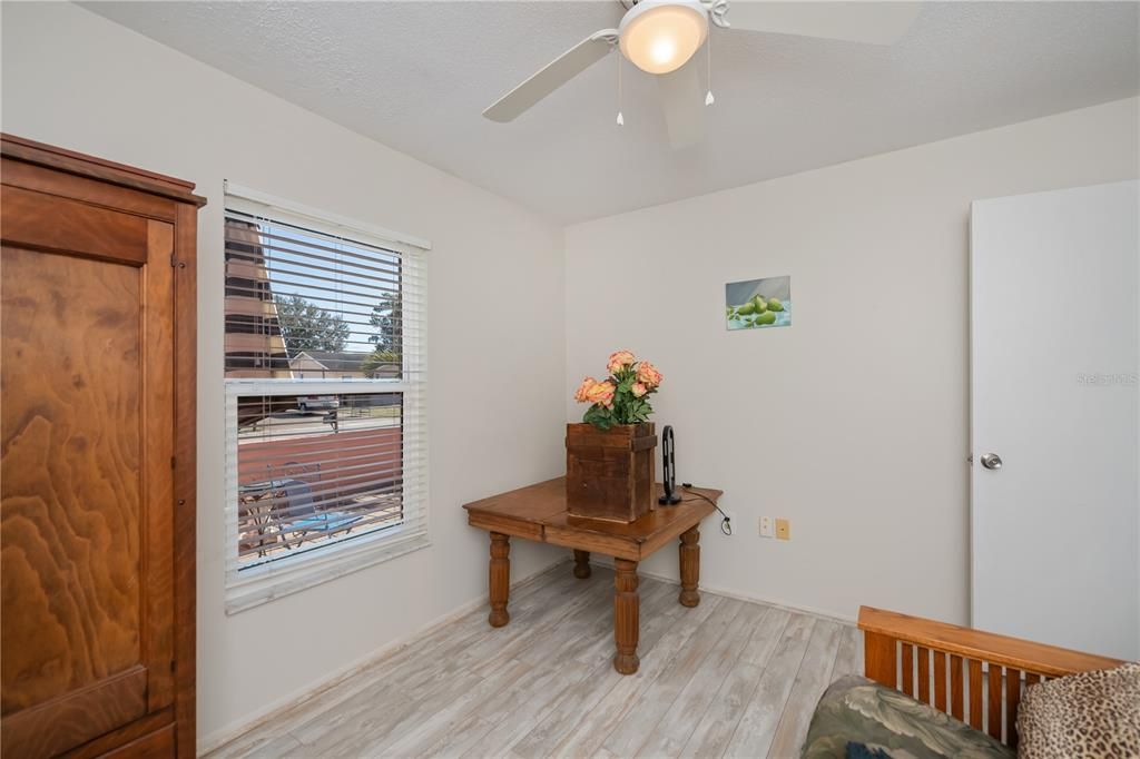 For Sale: $379,000 (2 beds, 2 baths, 1147 Square Feet)