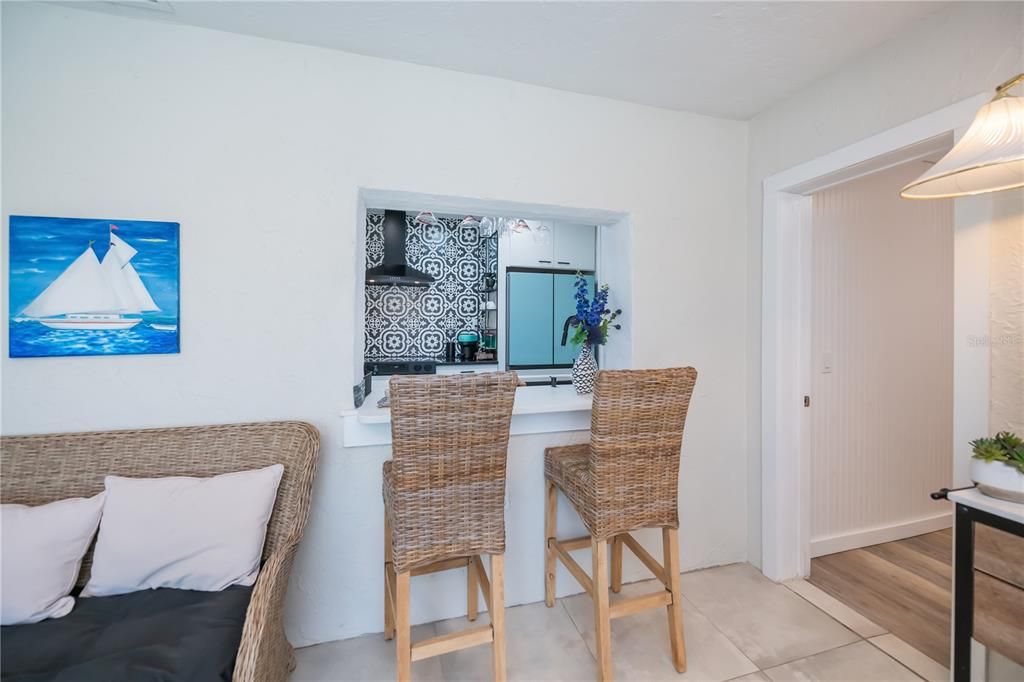 For Sale: $379,000 (2 beds, 2 baths, 1147 Square Feet)