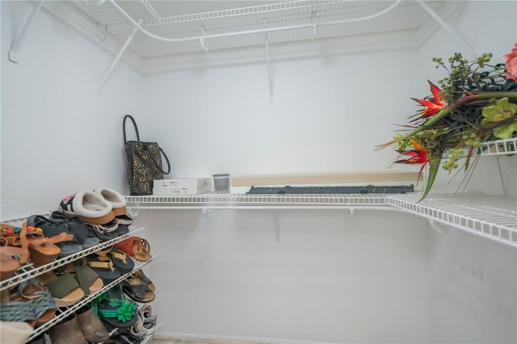 For Sale: $379,000 (2 beds, 2 baths, 1147 Square Feet)