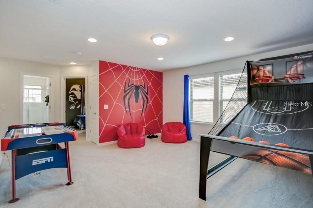 For Rent: $3,100 (5 beds, 5 baths, 2598 Square Feet)