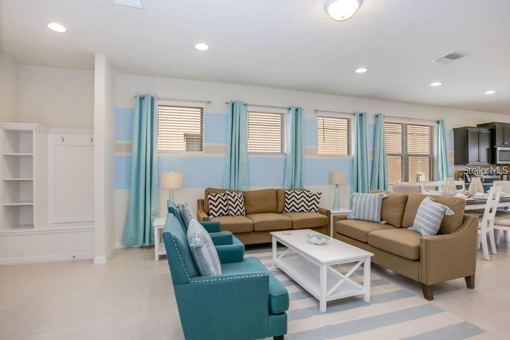 For Rent: $3,100 (5 beds, 5 baths, 2598 Square Feet)