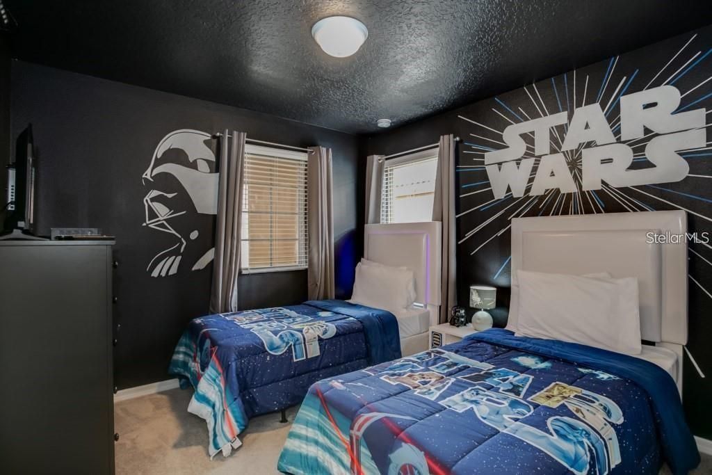 For Rent: $3,100 (5 beds, 5 baths, 2598 Square Feet)