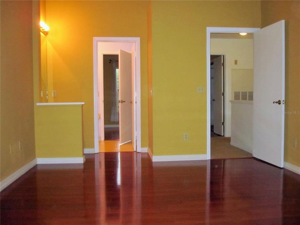 出租: $1,695 (2 贝兹, 2 浴室, 1121 平方英尺)