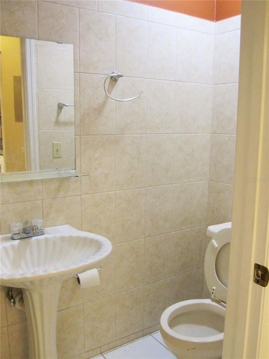 出租: $1,695 (2 贝兹, 2 浴室, 1121 平方英尺)