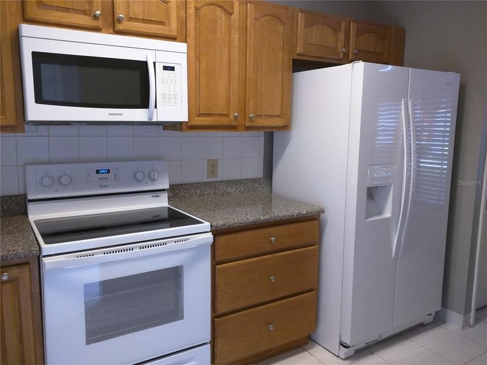 出租: $1,695 (2 贝兹, 2 浴室, 1121 平方英尺)