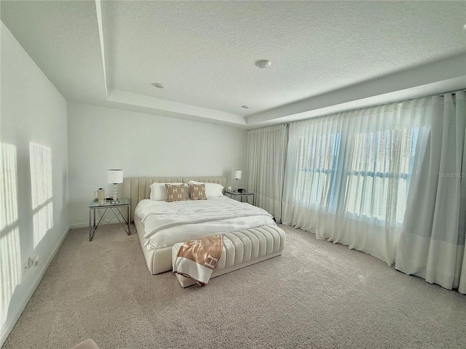 En Renta: $4,250 (5 camas, 3 baños, 2811 Pies cuadrados)