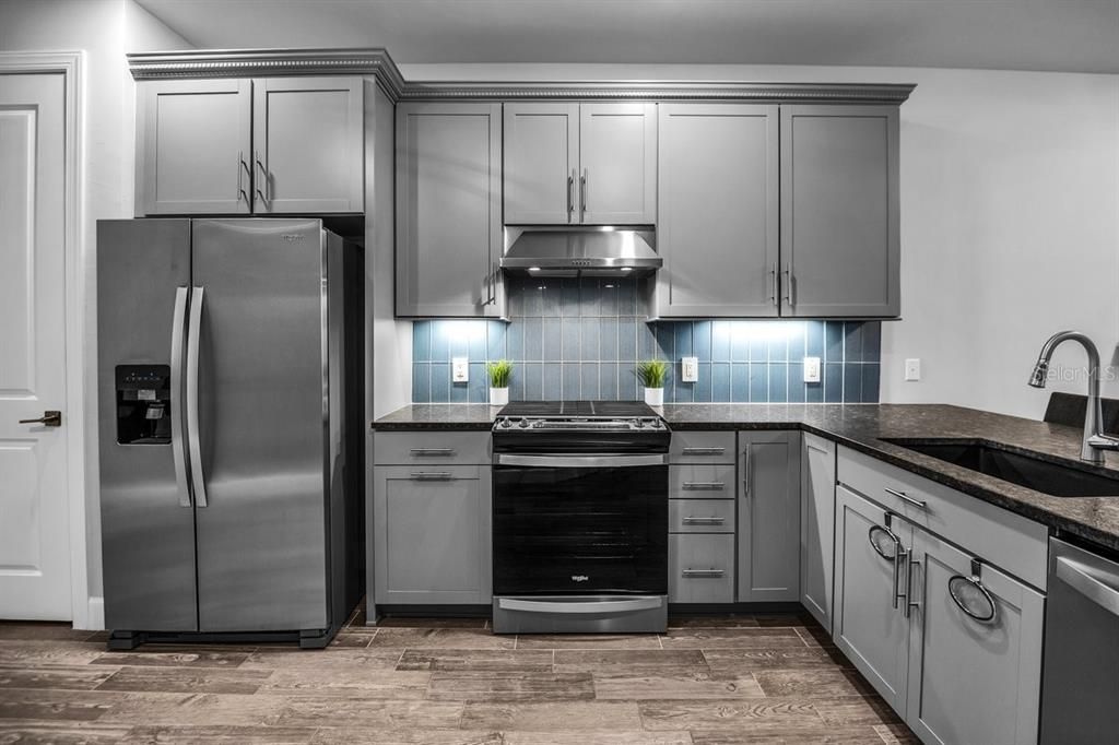 For Rent: $3,000 (2 beds, 2 baths, 1458 Square Feet)