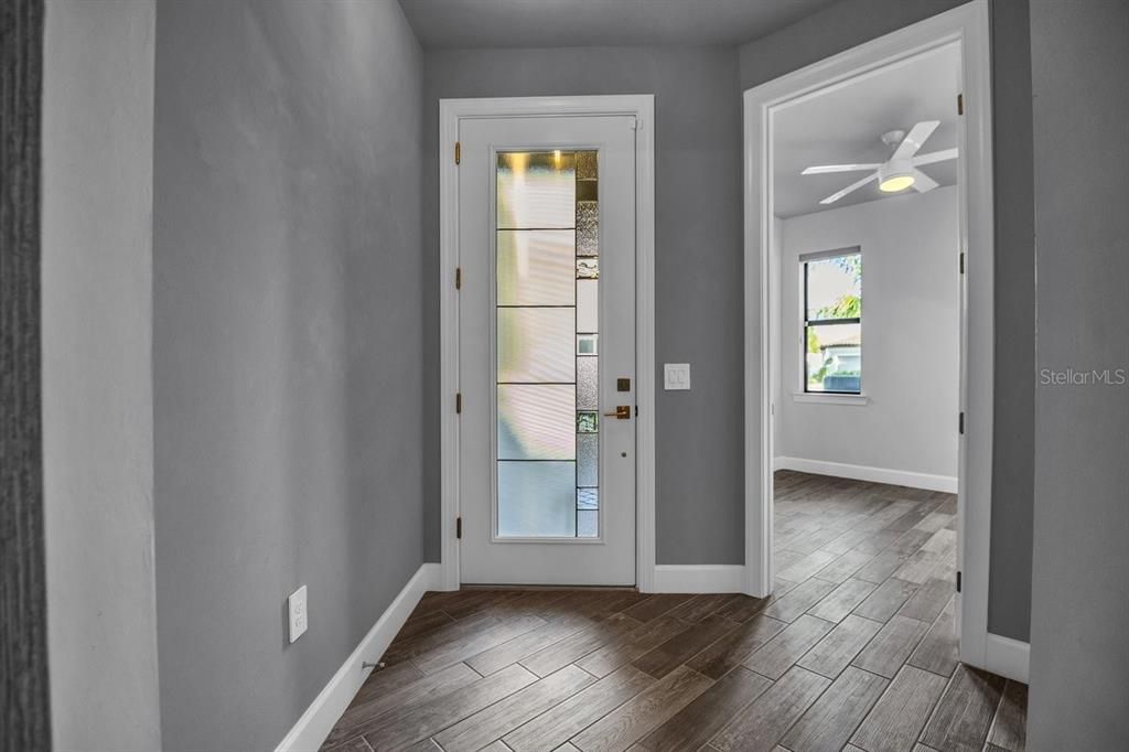 For Rent: $3,000 (2 beds, 2 baths, 1458 Square Feet)