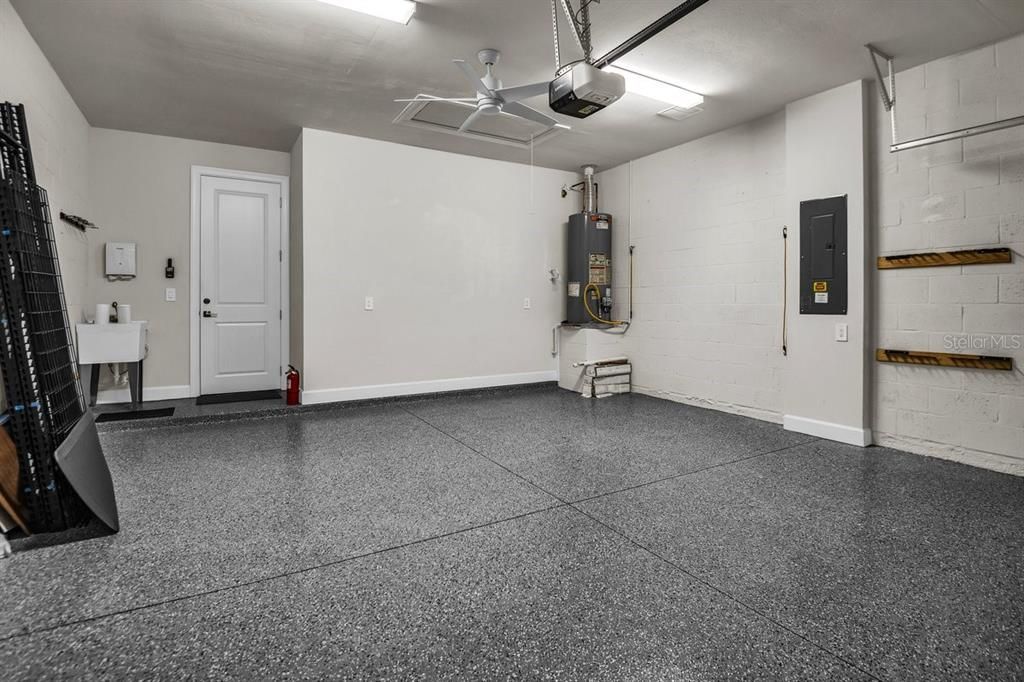 For Rent: $3,000 (2 beds, 2 baths, 1458 Square Feet)