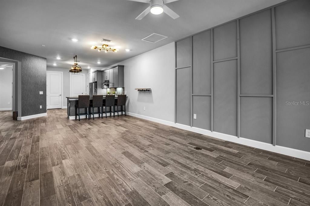 For Rent: $3,000 (2 beds, 2 baths, 1458 Square Feet)