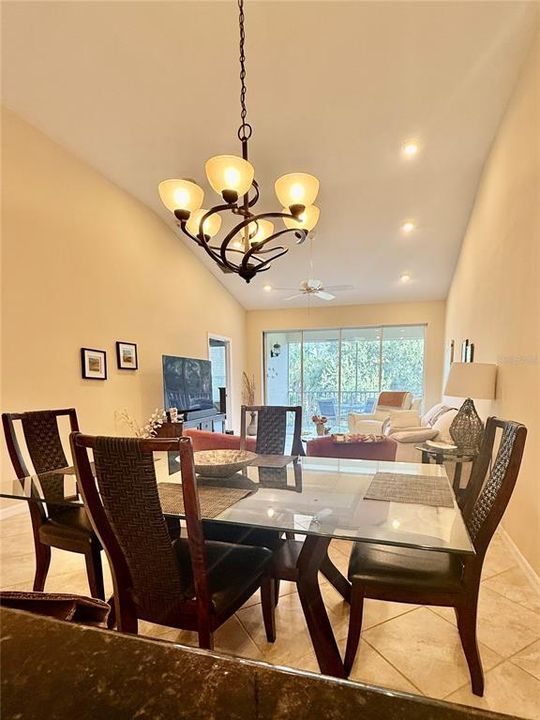 En Venta: $272,000 (2 camas, 2 baños, 1496 Pies cuadrados)