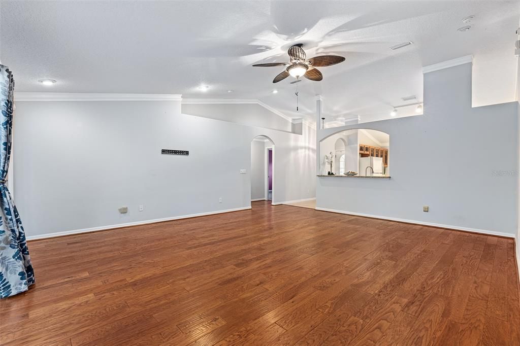 Active With Contract: $360,000 (3 beds, 2 baths, 1867 Square Feet)