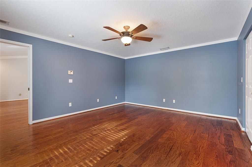 Active With Contract: $360,000 (3 beds, 2 baths, 1867 Square Feet)