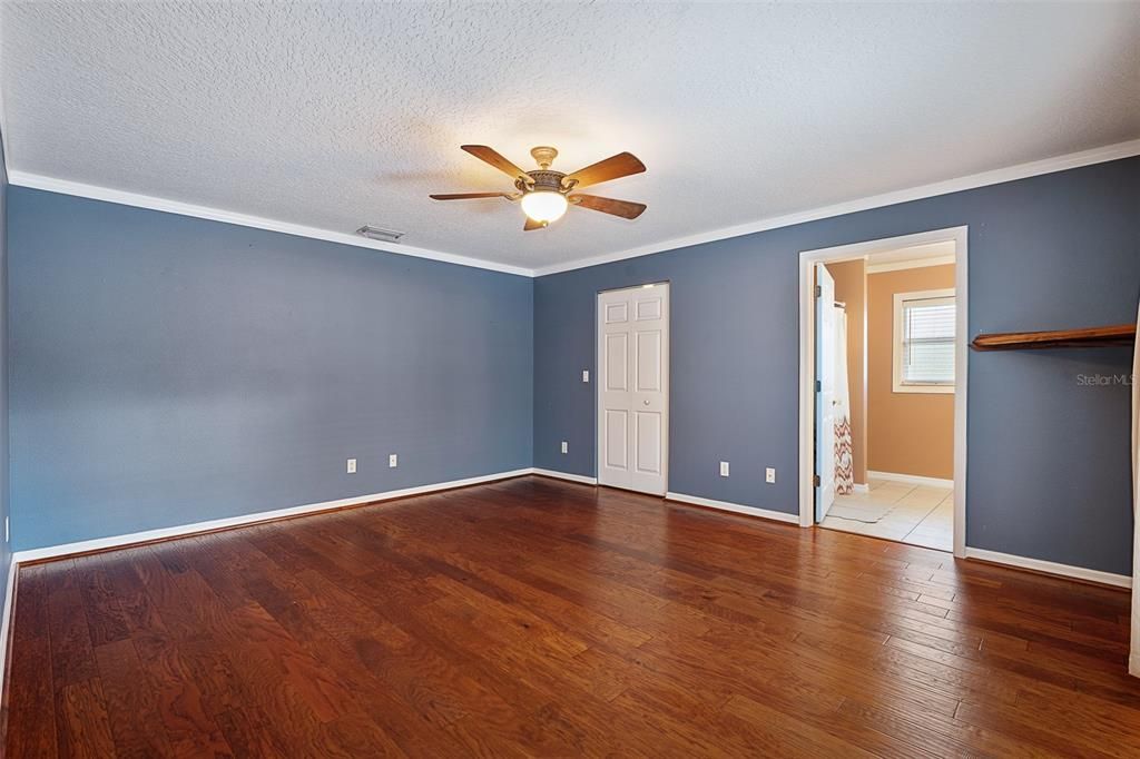 Active With Contract: $360,000 (3 beds, 2 baths, 1867 Square Feet)