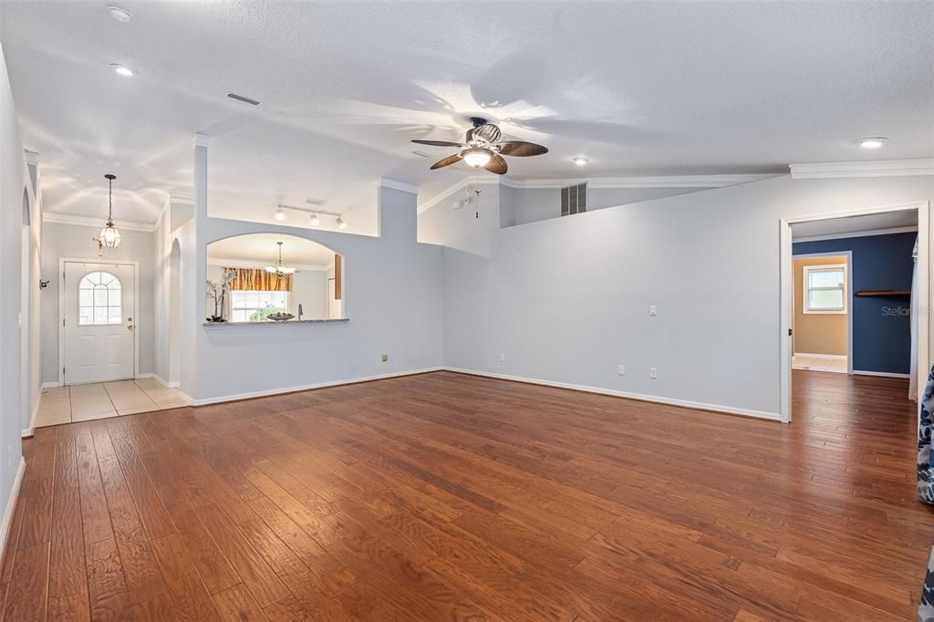 Active With Contract: $360,000 (3 beds, 2 baths, 1867 Square Feet)