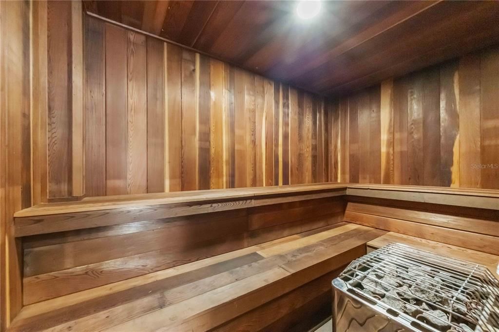 待售: $835,000 (2 贝兹, 2 浴室, 1288 平方英尺)