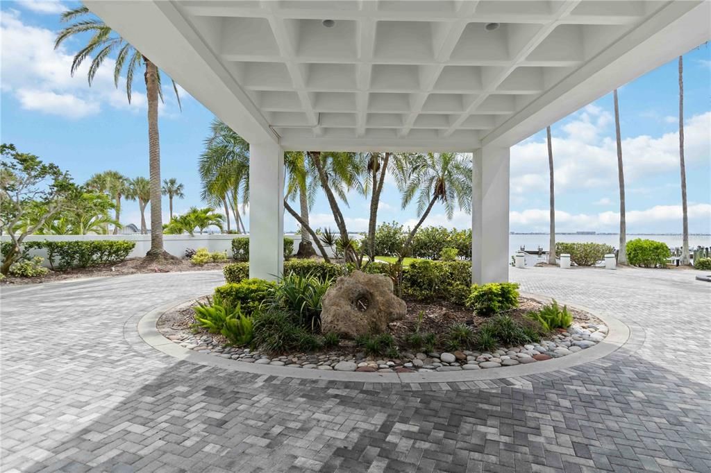 待售: $835,000 (2 贝兹, 2 浴室, 1288 平方英尺)