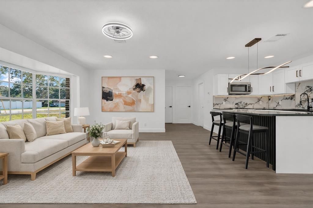 En Venta: $479,000 (4 camas, 2 baños, 1545 Pies cuadrados)