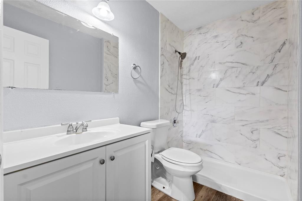 For Sale: $150,000 (2 beds, 2 baths, 943 Square Feet)