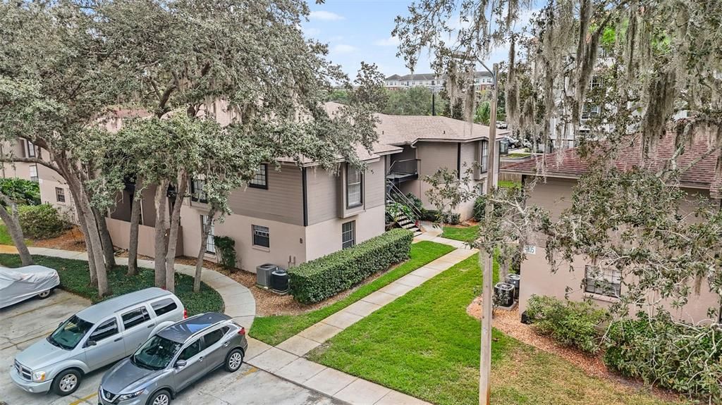 For Sale: $150,000 (2 beds, 2 baths, 943 Square Feet)