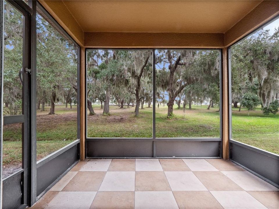 For Sale: $230,000 (3 beds, 2 baths, 1588 Square Feet)