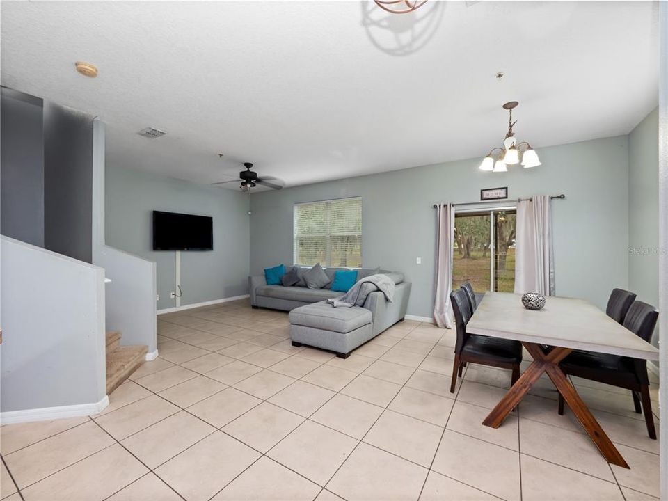 For Sale: $230,000 (3 beds, 2 baths, 1588 Square Feet)