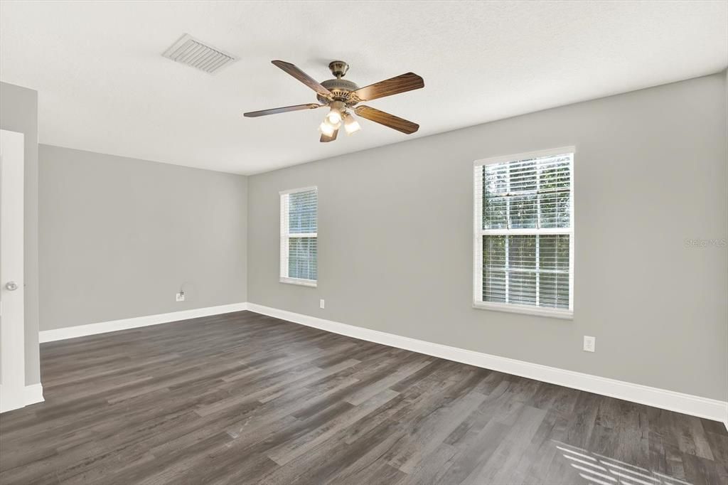 En Venta: $298,900 (2 camas, 2 baños, 1548 Pies cuadrados)