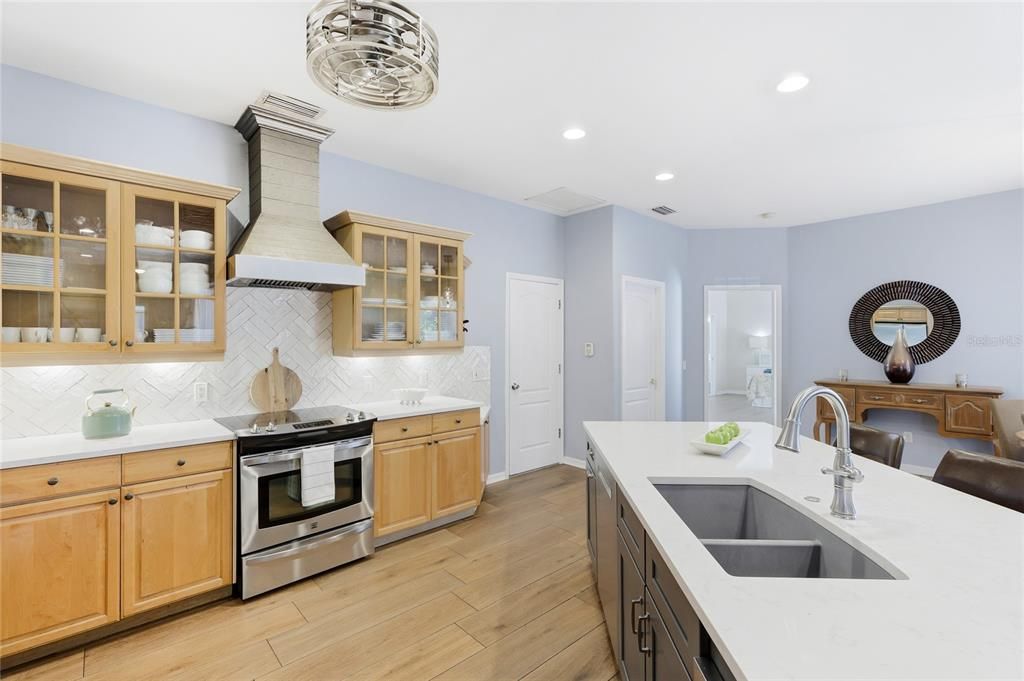 待售: $524,900 (3 贝兹, 2 浴室, 2073 平方英尺)