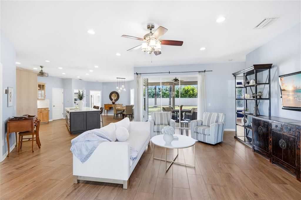 待售: $524,900 (3 贝兹, 2 浴室, 2073 平方英尺)