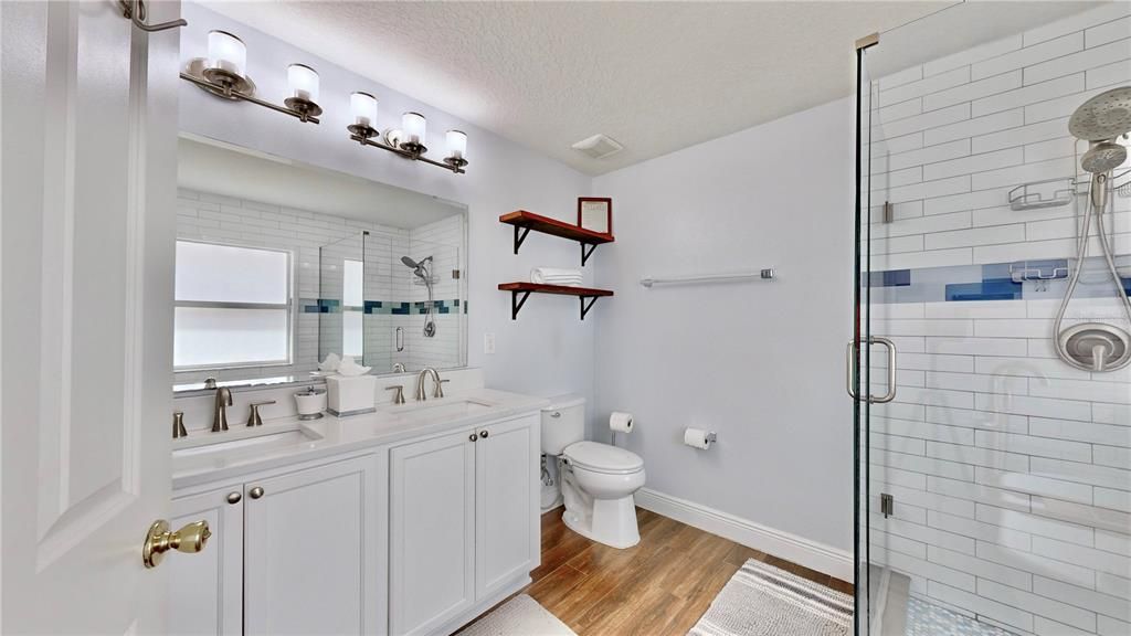 На продажу: $499,900 (3 спален, 2 ванн, 1878 Квадратных фут)