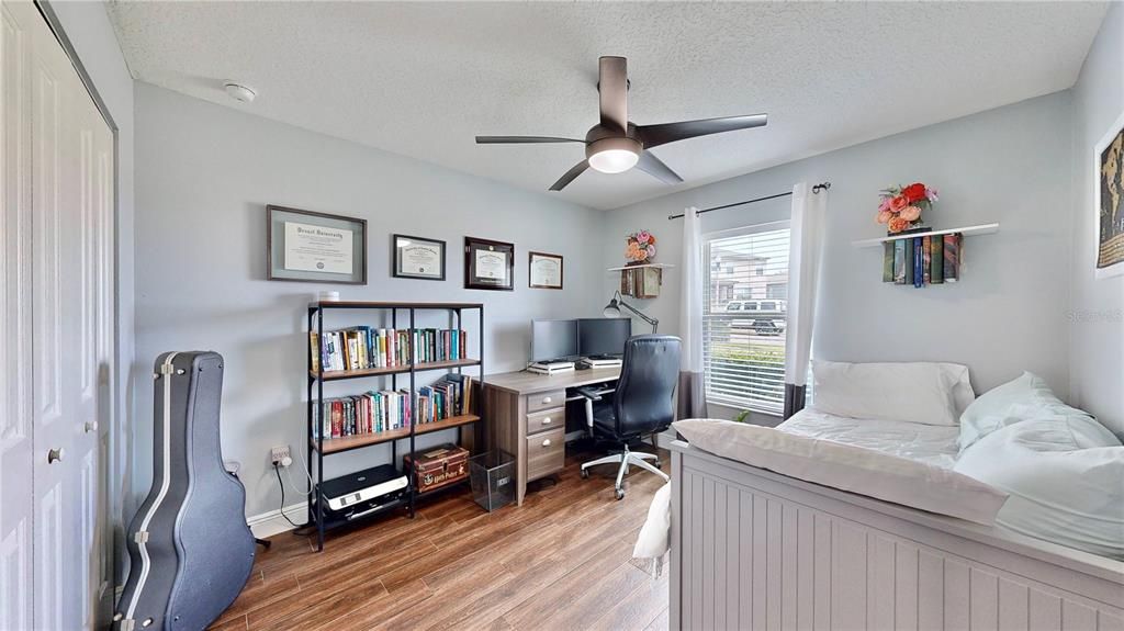 На продажу: $499,900 (3 спален, 2 ванн, 1878 Квадратных фут)