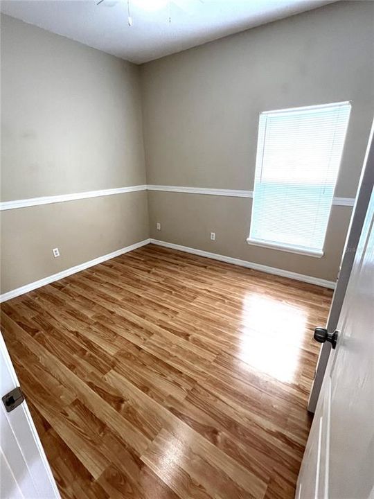 For Rent: $2,575 (4 beds, 2 baths, 1960 Square Feet)