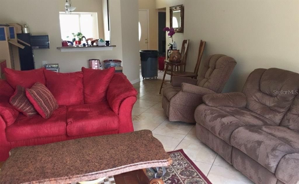 En Renta: $1,995 (4 camas, 2 baños, 1444 Pies cuadrados)