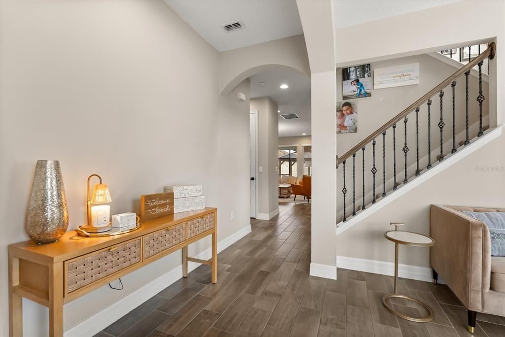 出租: $3,950 (4 贝兹, 3 浴室, 2937 平方英尺)