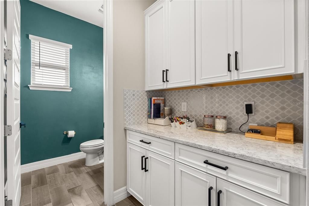 出租: $3,950 (4 贝兹, 3 浴室, 2937 平方英尺)