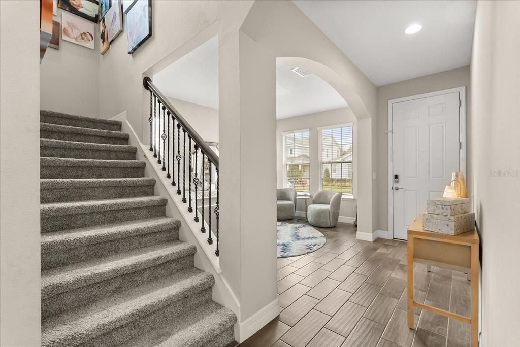 出租: $3,950 (4 贝兹, 3 浴室, 2937 平方英尺)