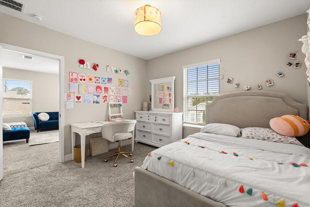 出租: $3,950 (4 贝兹, 3 浴室, 2937 平方英尺)