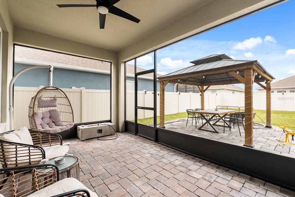 出租: $3,950 (4 贝兹, 3 浴室, 2937 平方英尺)