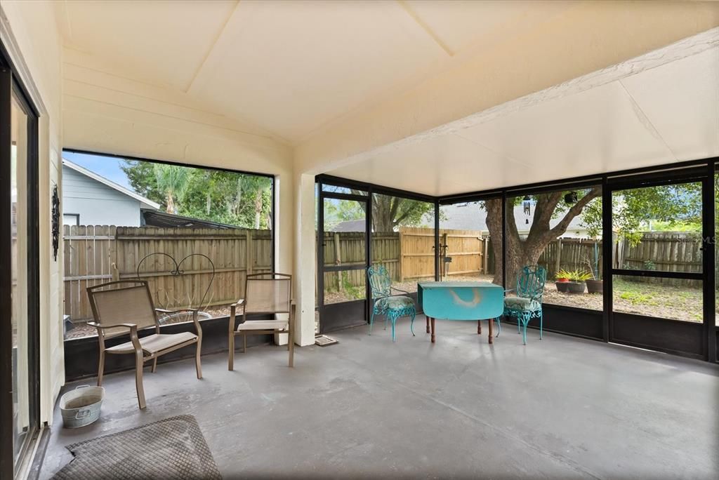 На продажу: $355,900 (3 спален, 2 ванн, 1343 Квадратных фут)