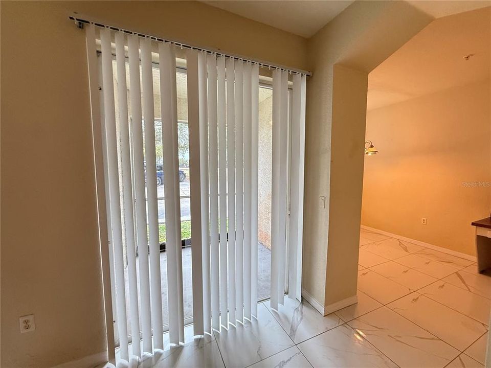 For Rent: $2,000 (3 beds, 3 baths, 2075 Square Feet)