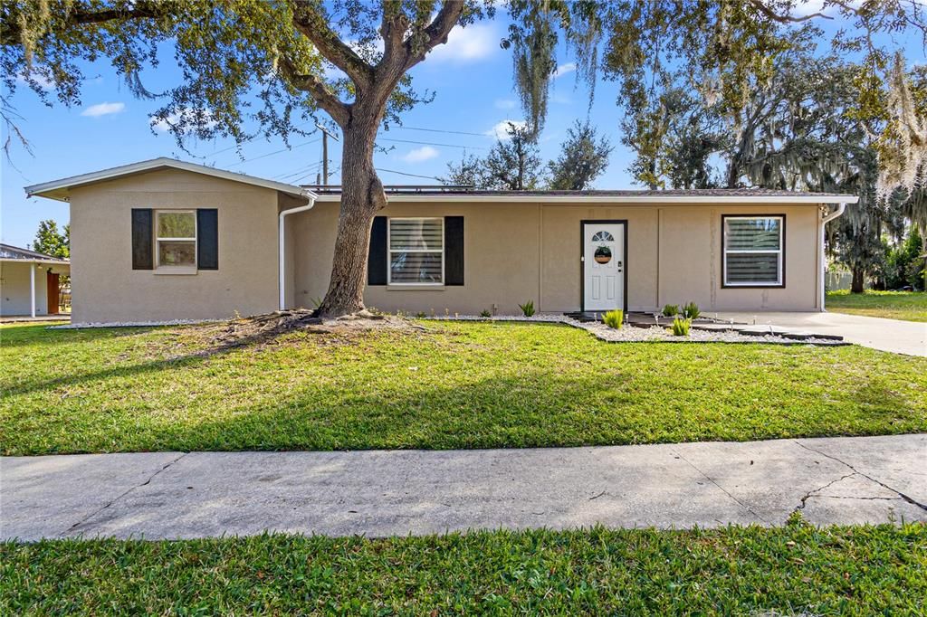 В аренду: $2,300 (4 спален, 2 ванн, 1800 Квадратных фут)