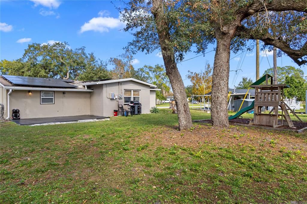 В аренду: $2,300 (4 спален, 2 ванн, 1800 Квадратных фут)