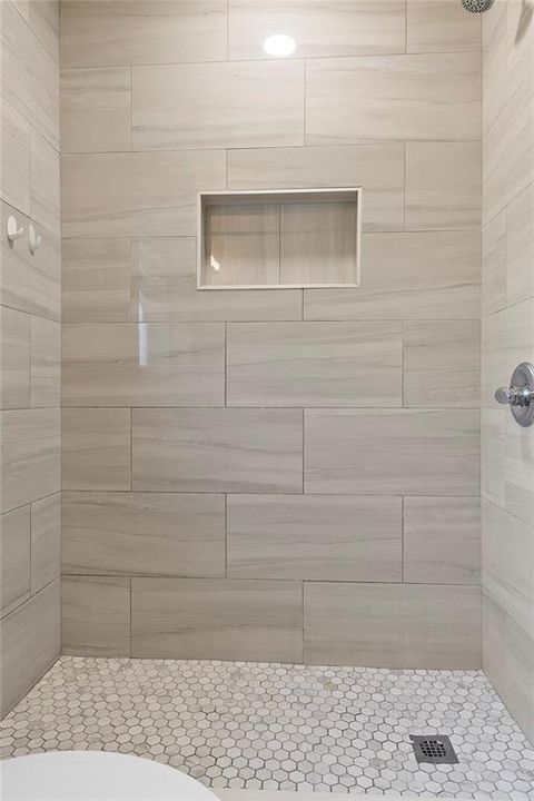 В аренду: $2,300 (4 спален, 2 ванн, 1800 Квадратных фут)