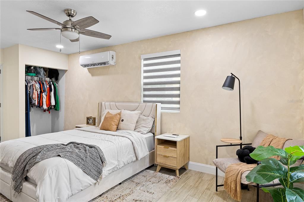 В аренду: $2,300 (4 спален, 2 ванн, 1800 Квадратных фут)