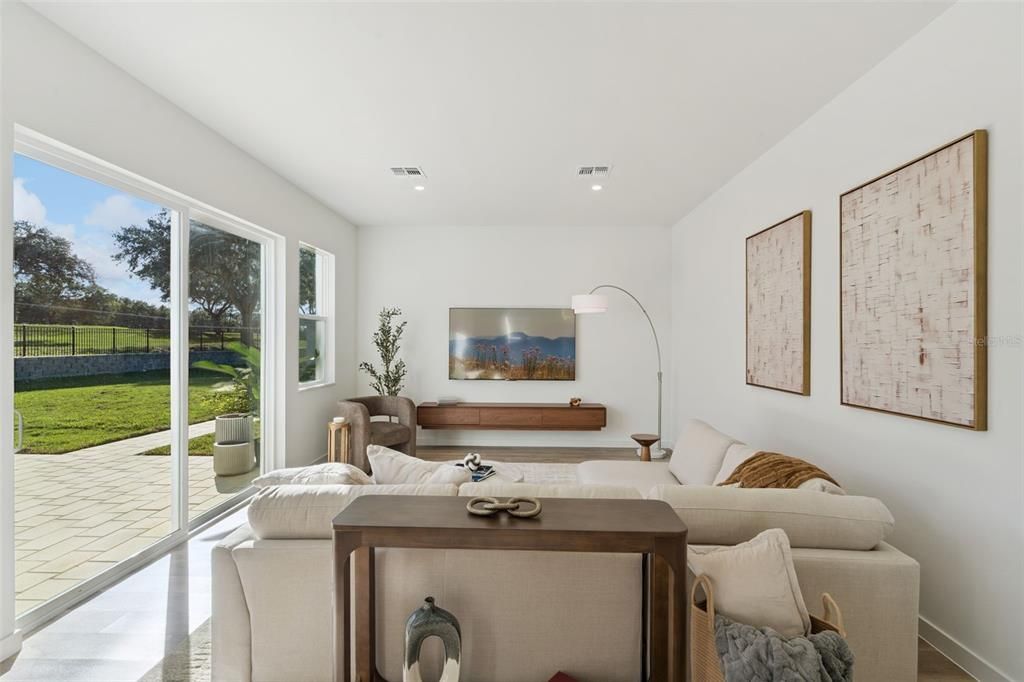 For Sale: $399,900 (4 beds, 2 baths, 1998 Square Feet)