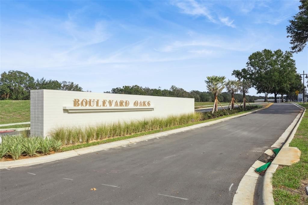 For Sale: $399,900 (4 beds, 2 baths, 1998 Square Feet)