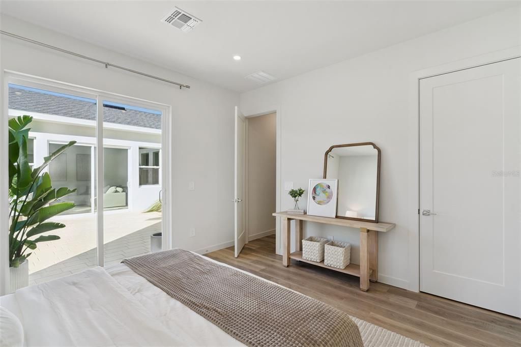 For Sale: $399,900 (4 beds, 2 baths, 1998 Square Feet)