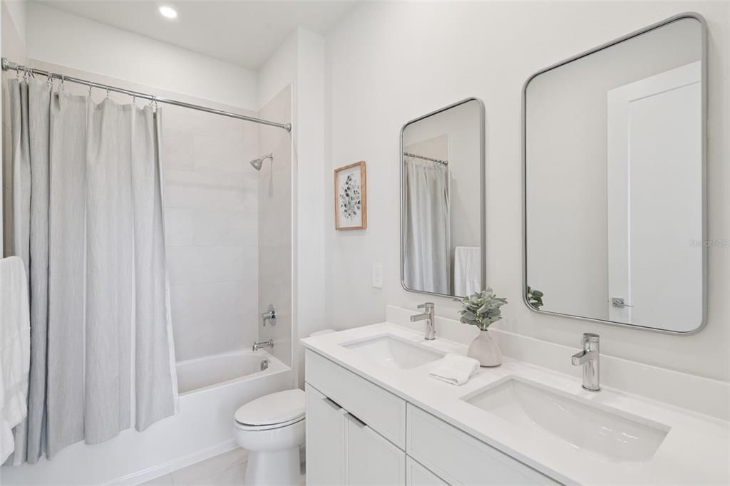 For Sale: $399,900 (4 beds, 2 baths, 1998 Square Feet)