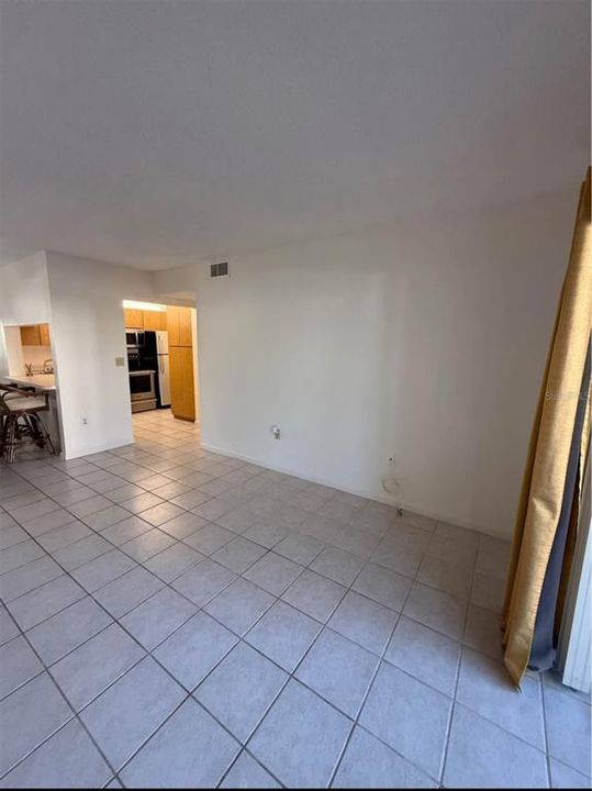 For Rent: $1,500 (2 beds, 2 baths, 979 Square Feet)