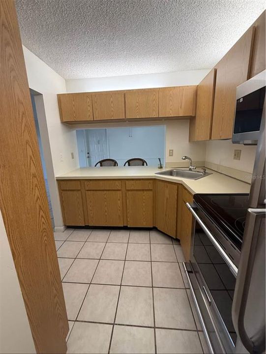 For Rent: $1,500 (2 beds, 2 baths, 979 Square Feet)